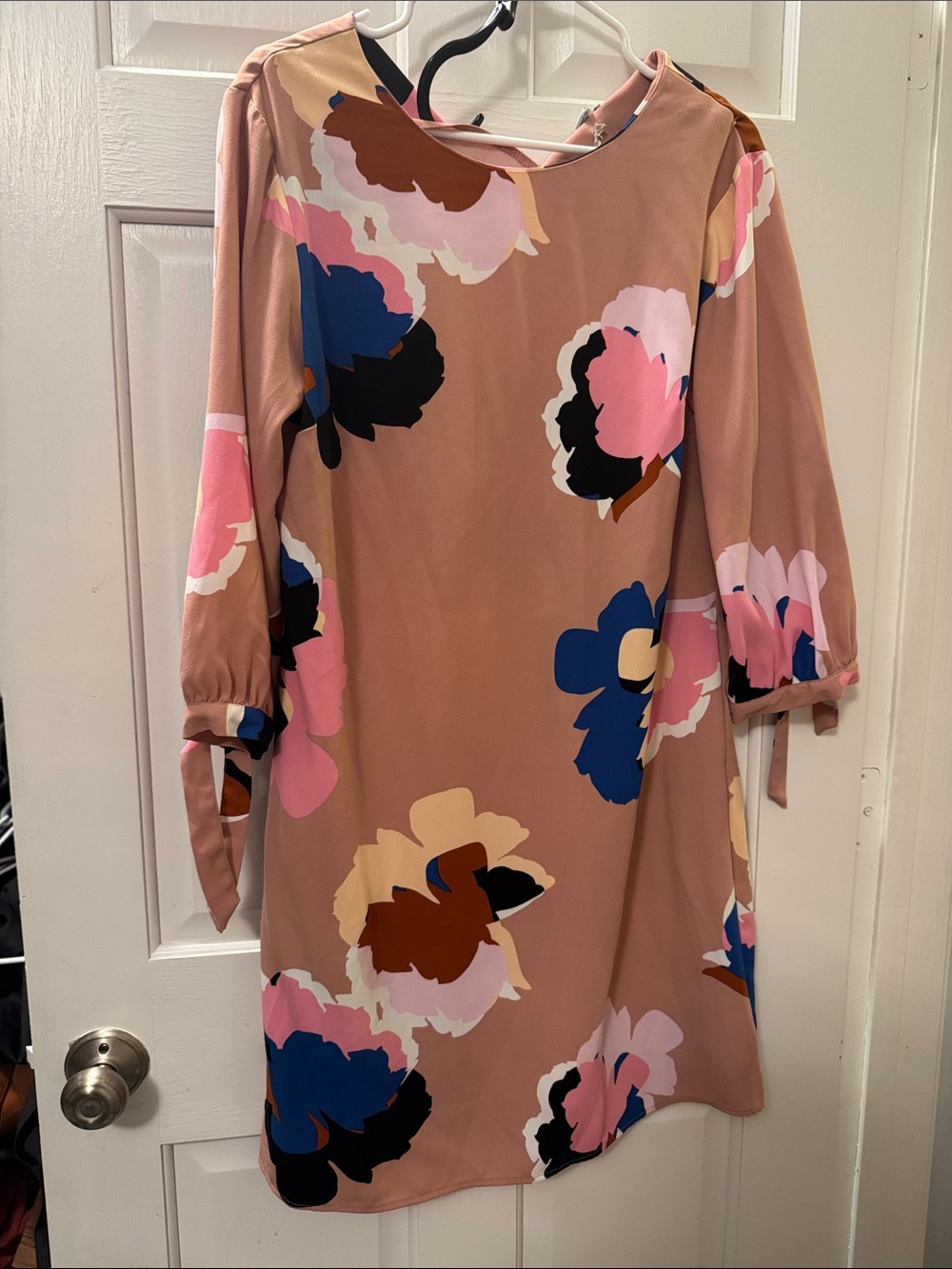 Floral Print Long-Sleeve Shift Dress in Blush